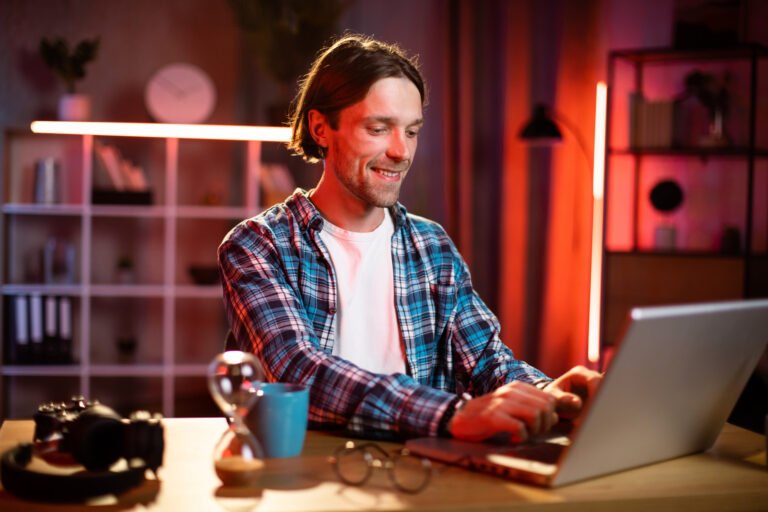 Get Licensed and Go Freelance in Dubai: A Step-by-Step Guide