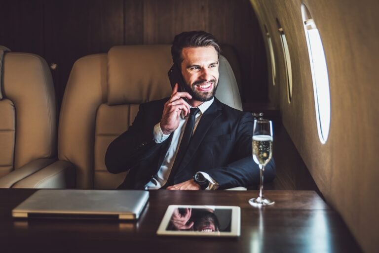 A Dive into the Top 10 Lucrative Business Ventures in Dubai